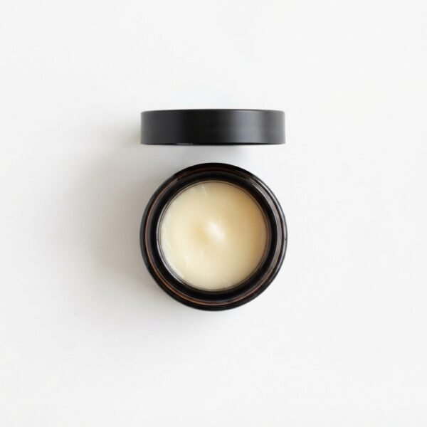Moisturising Lip Balm8 Moisturising Lip Balm8